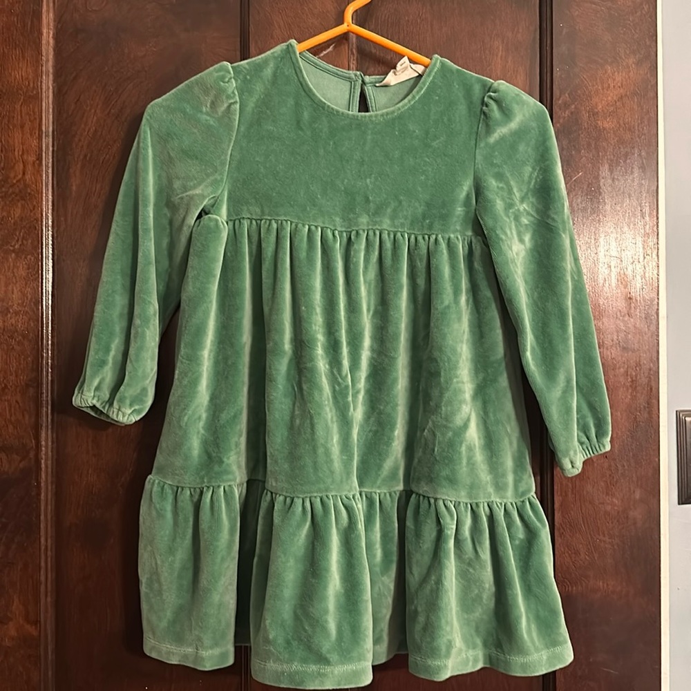 Mini Boden green velour dress size 6-7, very lightly worn!